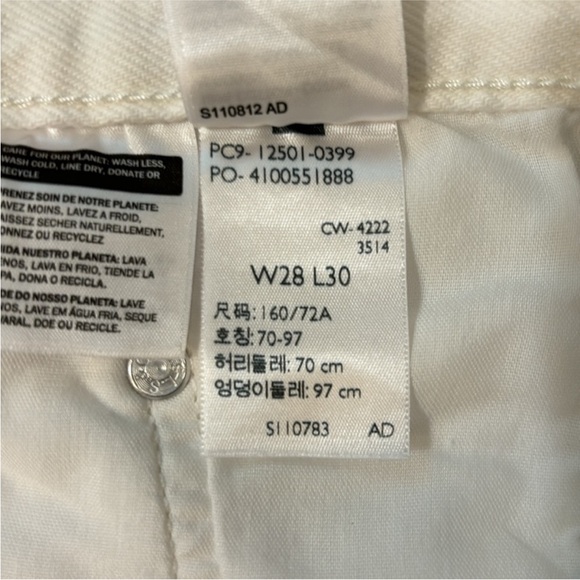 Levi’s 501 Original Straight Leg Jeans High Waisted White Denim Size 28 NWT - Picture 14 of 15